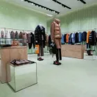 Virksomhet 13 bilde BURBERRY Butikkhandel med klær i Oslo 18