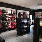 Virksomhet 2 bilde HUNKEMÖLLER Butikkhandel med klær i Sandvika 02