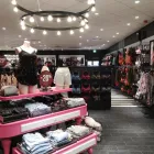 Virksomhet 5 bilde HUNKEMÖLLER Butikkhandel med klær i Sandvika 02