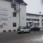 Virksomhet 1 bilde HURTIGRUTA CARGLASS Vedlikehold og reparasjon av motorvogner, unntatt motorsykler i Sandvika 02