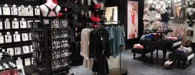 Virksomhet 1 bilde HUNKEMÖLLER Butikkhandel med klær i Sandvika 02