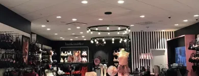 Virksomhet 5 bilde HUNKEMÖLLER Butikkhandel med klær i Jessheim 02