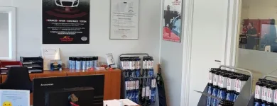 Virksomhet 1 bilde HURTIGRUTA CARGLASS Glassarbeid i Drammen 06